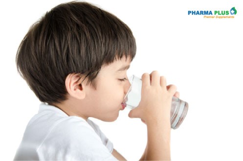Uống đủ nước giúp phổi của bé khỏe mạnh